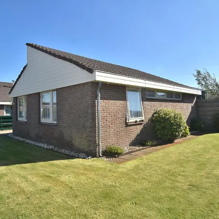 Casa vacanze Splendid Holiday Bungalow At The Edge Of *