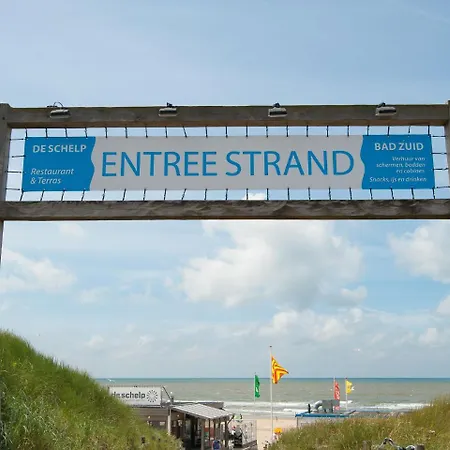 Splendid Holiday Bungalow At The Edge Of * Egmond aan den Hoef